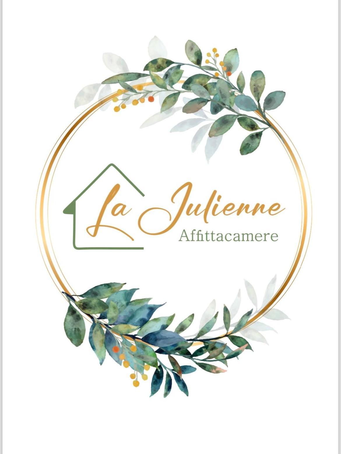 La Julienne Ac Napoli Bagian luar foto